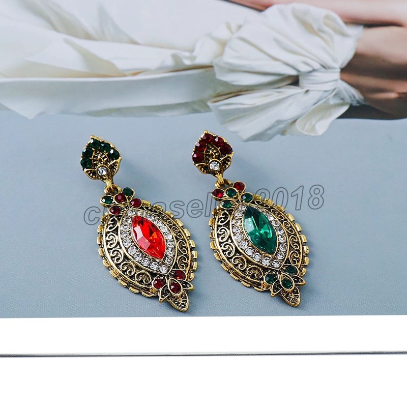 Vintage Gold Color Rhombus Dangle Earrings For Woman Green Rhinestone Long Dangle Earrings Antique Jewelry Punk Fashion Accessories-image-745683414