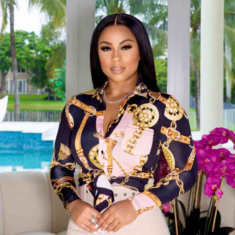 

Ladies Cute Temperament Commuter Fashion Lapel Long Sleeve V-neck Single Breasted Casual Printed Shirt, White