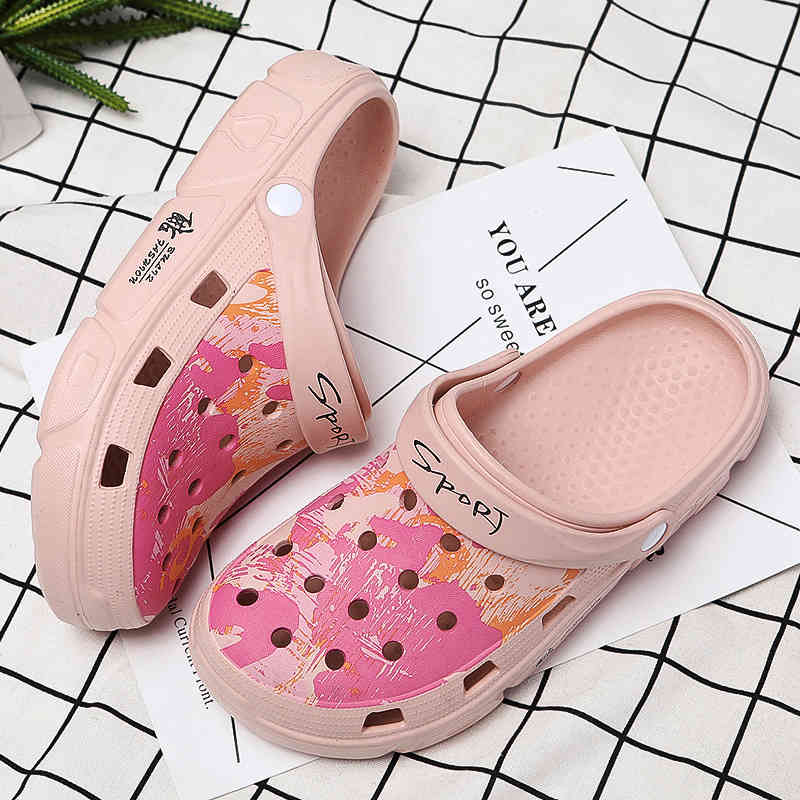 

2021 waterproof hole women's antiskid summer soft nurse's shoes wear slippers thick soled covered sandals, Yellow