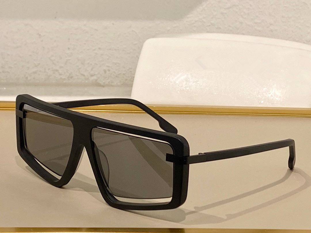 

Summer Sunglasses For Men and Women style Anti-Ultraviolet Retro 40043U Plate Rectangle Frame Special design Eyeglasses Random Box, White;black