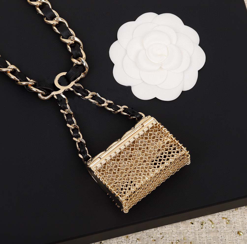

2021 Luxury quality waist belt with handbag design and genuine leather for women wedding jewelry gift have box PS4665