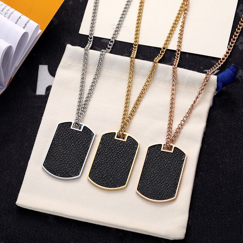 

Fashion Necklace for Men Woman Unisex designer Classic Leather nameplate Pendant Lady Titanium steel Engraved Letter 18K Plated Gold Necklaces Jewelry Wholesale