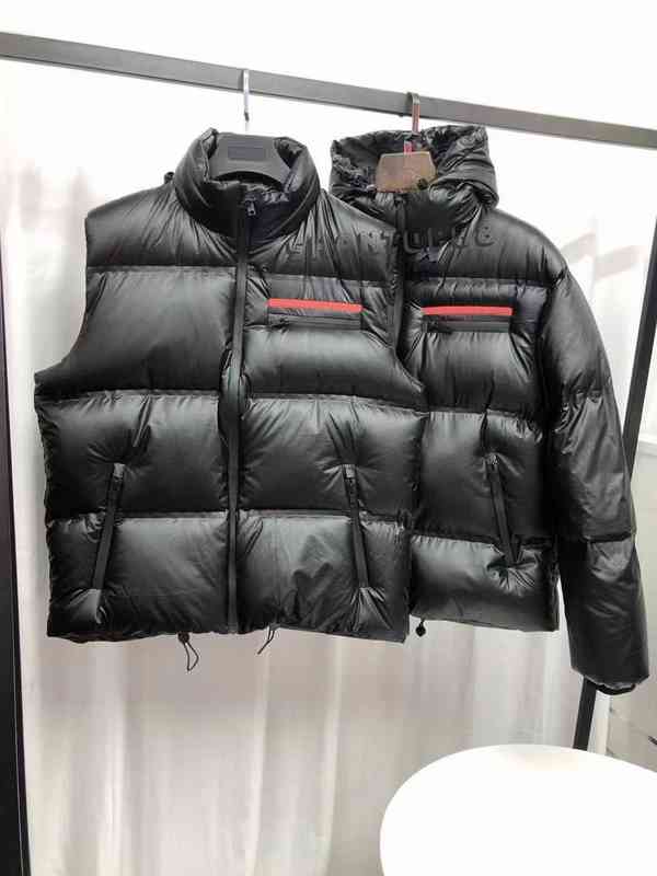 Designer PRAD high-quality down jacket Vest mens short winter trend for female couples 90% white duck thick shiny budge S-2XL-image-747043033