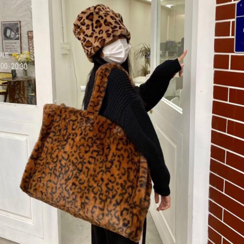 

Evening Bags Fashion Large Handbag Luxury Faux Fur Lady Designer Leopard Print Fluffy Soft Plush Shopping Bag Warm Sac
