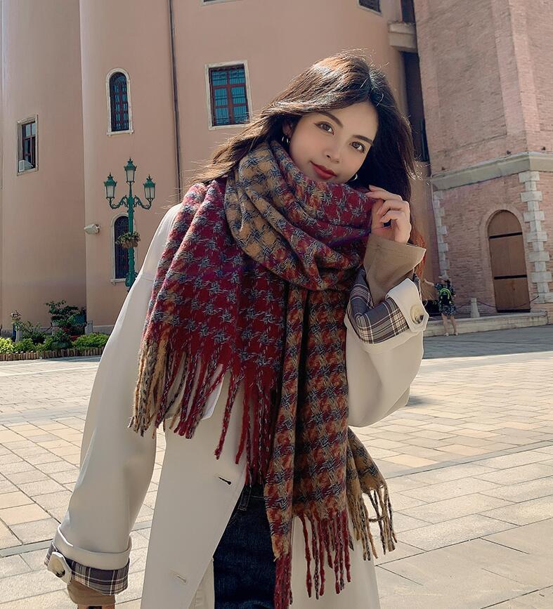 

Scarves Plaid Women Winter Scarf Fashion Soft Cashmere Shawl Lady Wraps Designer Triangle Warm Knitted