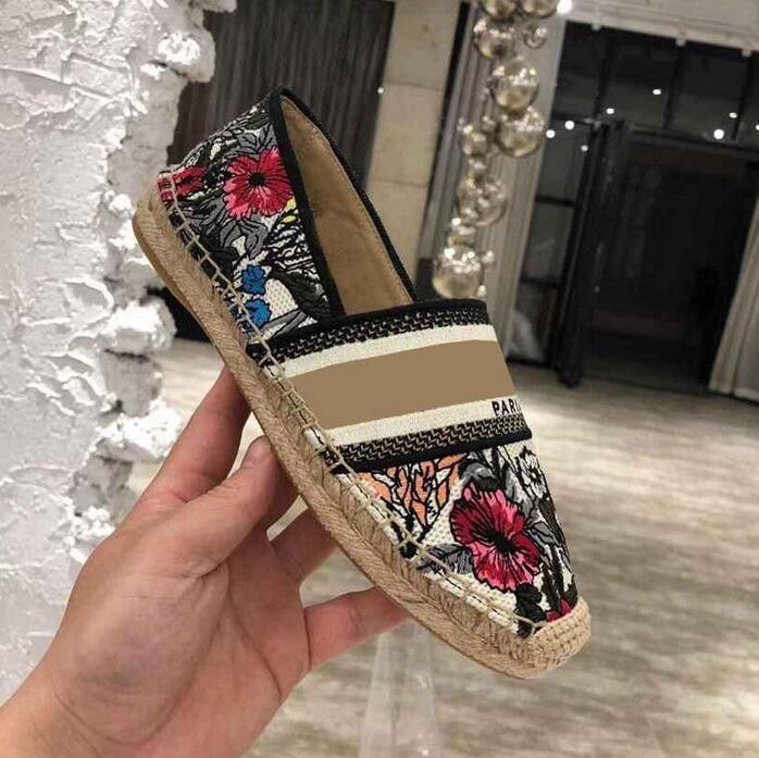 

Women Luxurys Casual Shoes Espadrilles Summer Designers ladies flat Beach Half Slippers fashion woman Loafers Fisherman canvas Shoe with box, Color 11