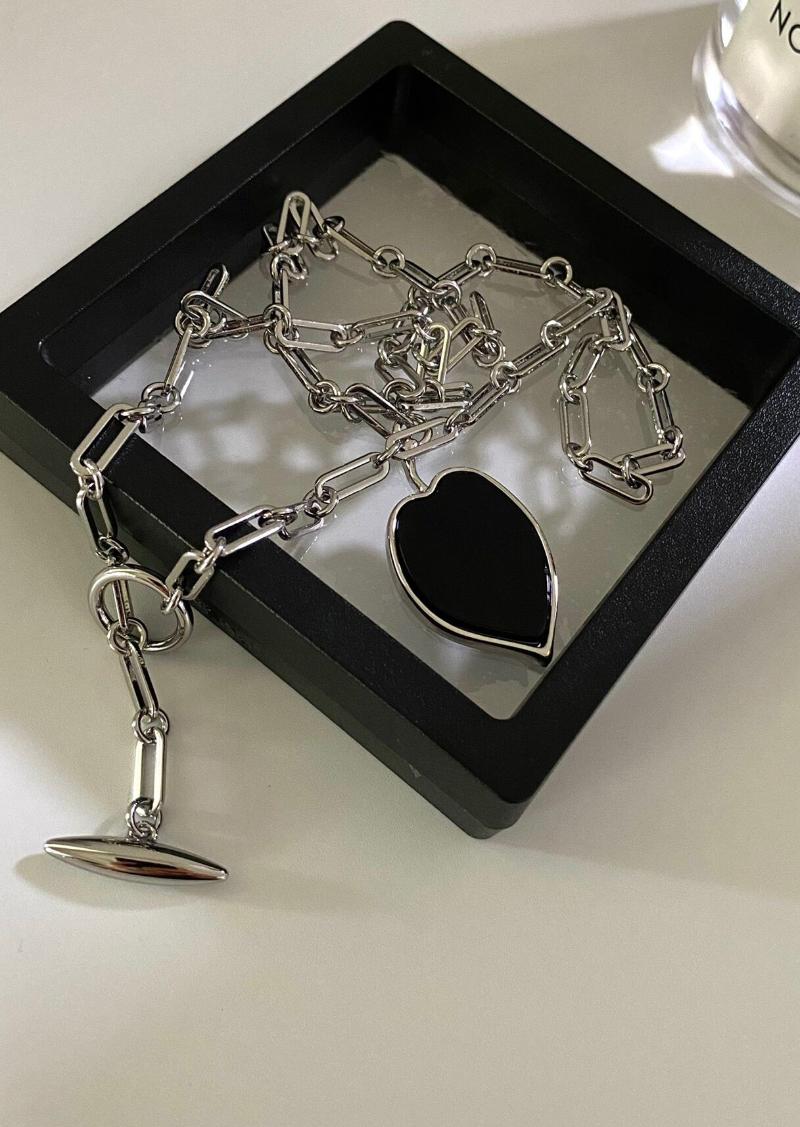 

Chains Natural Black Agate Peach Heart Pendant Necklace, Silver