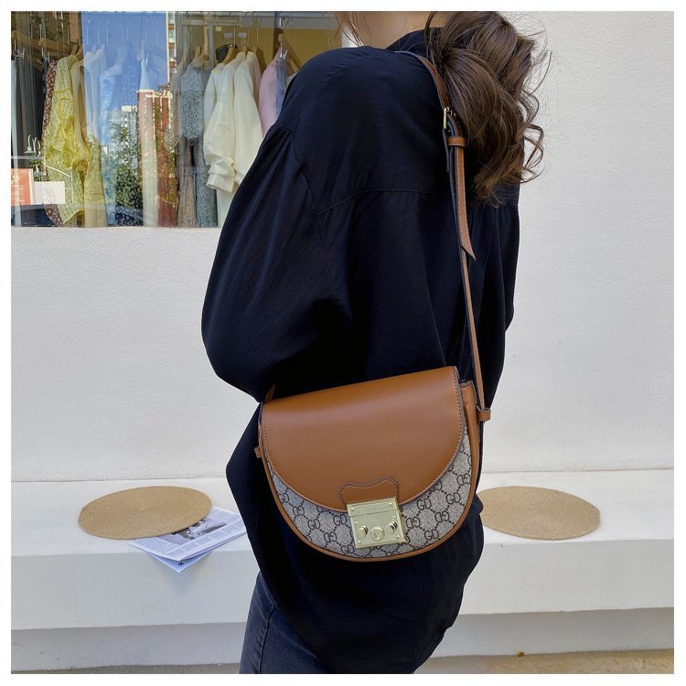 

70% Off exclusive single shoulder oblique span women's bag, Black
