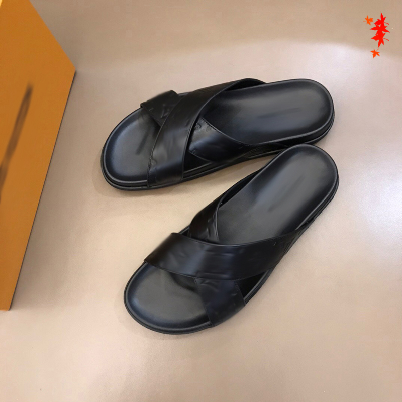 

2021 Slipper Designer Slide Summer sandals Fashion Men Beach Indoor Flat Flip Flops Leather luxurys Shoes mens Slippers with box Size 39-45 -H144, Black