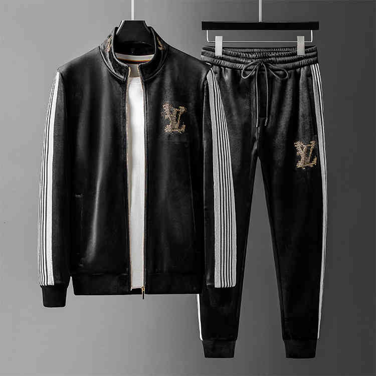 

Men's Tracksuits Golden velvet coat round neck sweater men's embroidery stitching Plush thickened casual sportswear E58C, 1# shoe box