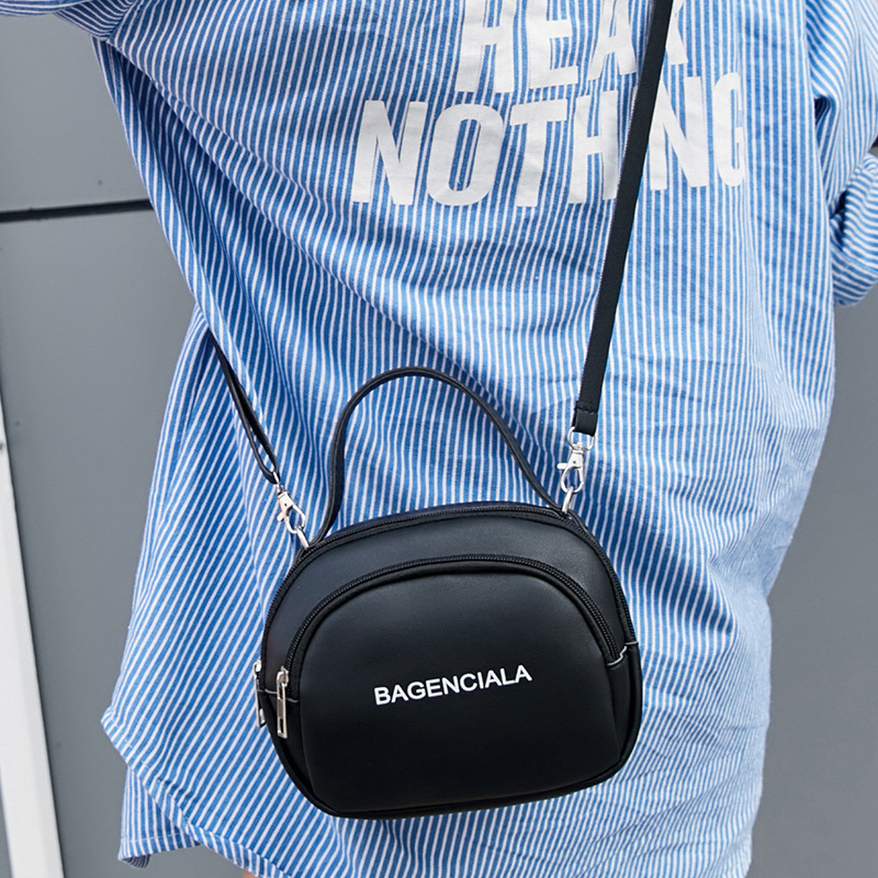 

Simple Fashionable Ladies Shoulder Bags Pure Color Pu Leather Brand Design Messenger Small Square Bag Mini Handbag And Wallet, Black shoulder bag