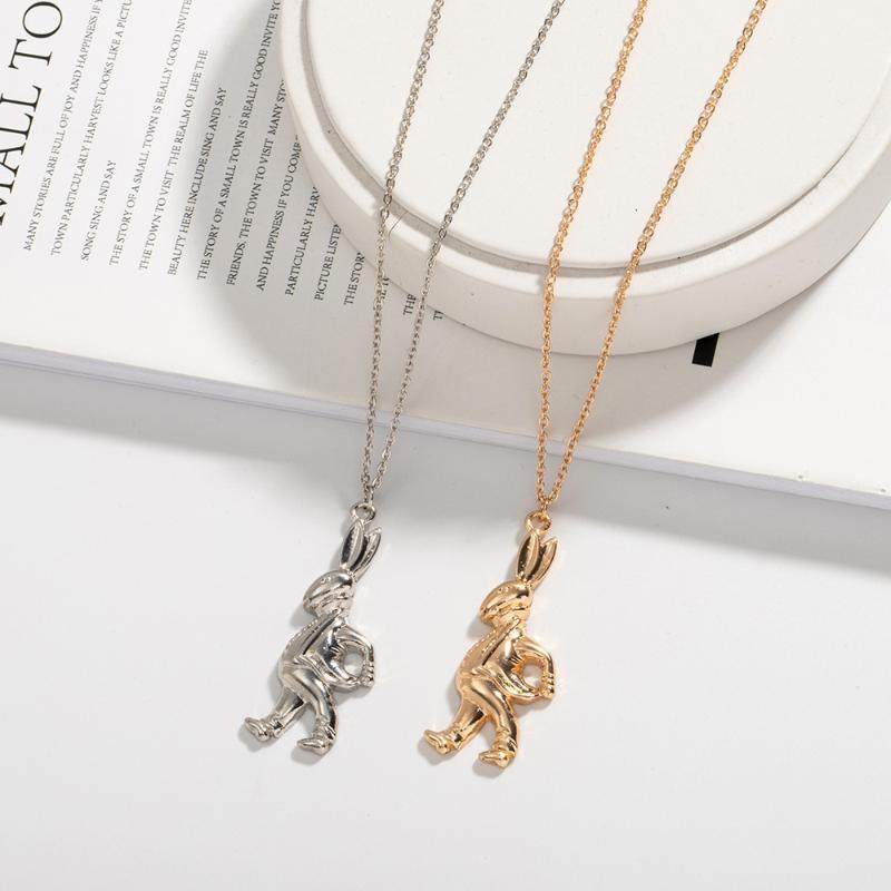 

Punk Gold Silver Color Animal Pendant Necklaces For Women Female European Clavicel Chain Jewelry N33 Chains