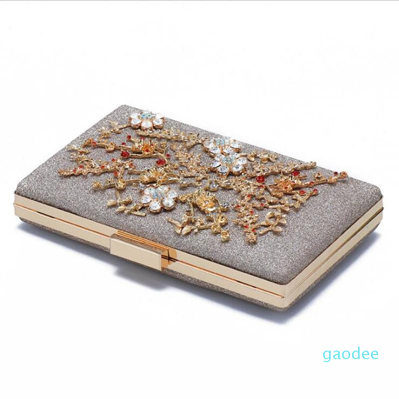 

Designer-Evening Bags 2021 Women Metal Flowers Wedding Dinner Luxury Diamond Banquet Wallets With Chain Drop