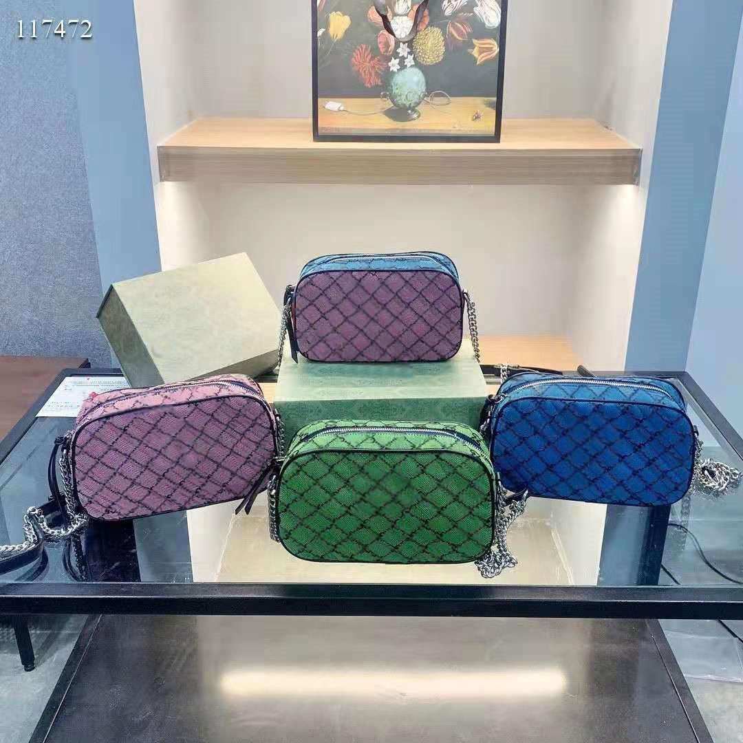 

Designer designs one shoulder women's bag with diagonal camera