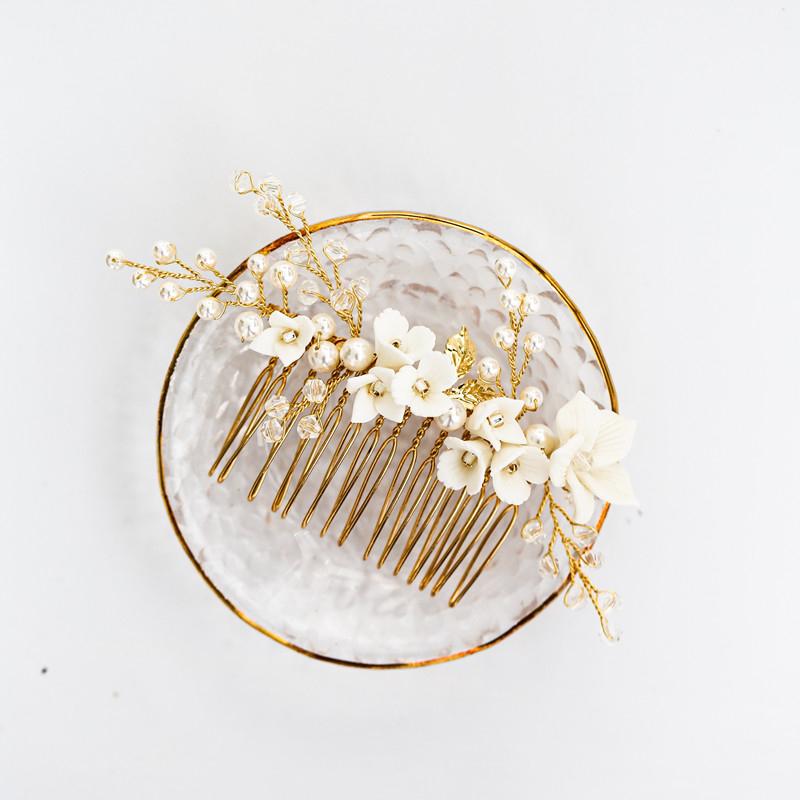 

Hair Clips & Barrettes Delicate Ceramic Flower Bridal Headpiece Handmade Pearls Wedding Comb Party Prom Jewelry 2021 Brides Accessories, Golden;silver