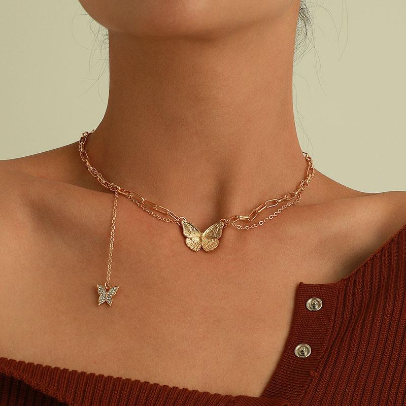 

Pendant Necklaces Fashion Elegant Alloy Rhinestone Butterfly Necklace For Women Punk Thick Chain Clavicle Colar Jewelry Gift