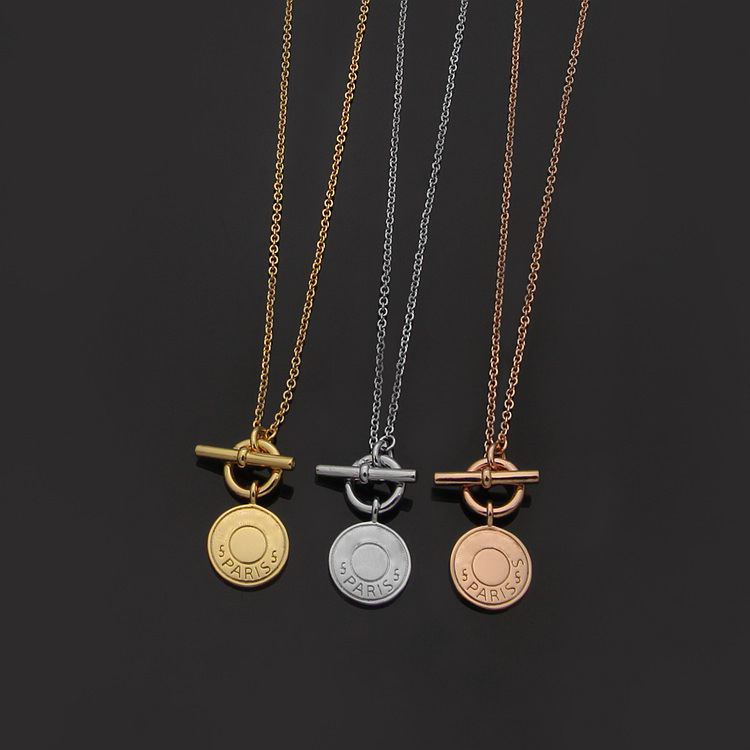 

Luxury designer jewelry necklace of the woman letter round OT necklace lovers long necklace simple go with everything, Silver