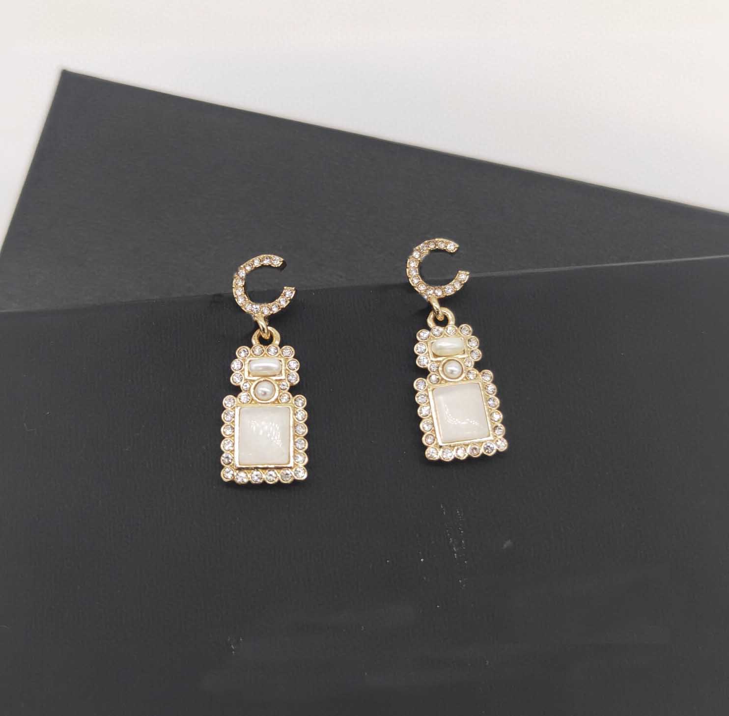 

2022 Top quality drop earring stud Charm dangle with diamond and white color for women wedding jewelry gift have box stamp PS3559, Golden