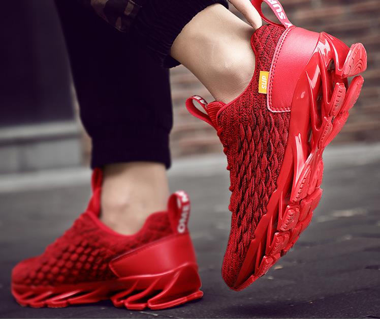 

2021 Summer Lightweight Steel toecap Safety Shoes Men And Women Work & Safety Boots Breathable Male Female Indestructible Shoes, Black