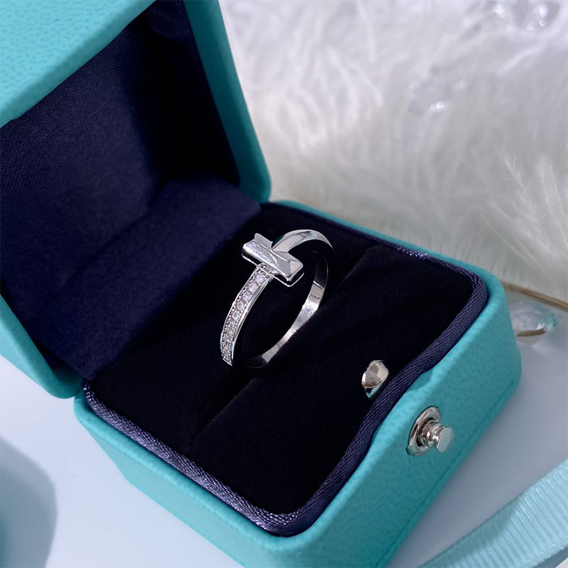 

01 Taobao vibrato live fashion diamond half smooth tiktok narrow edition double T word ring