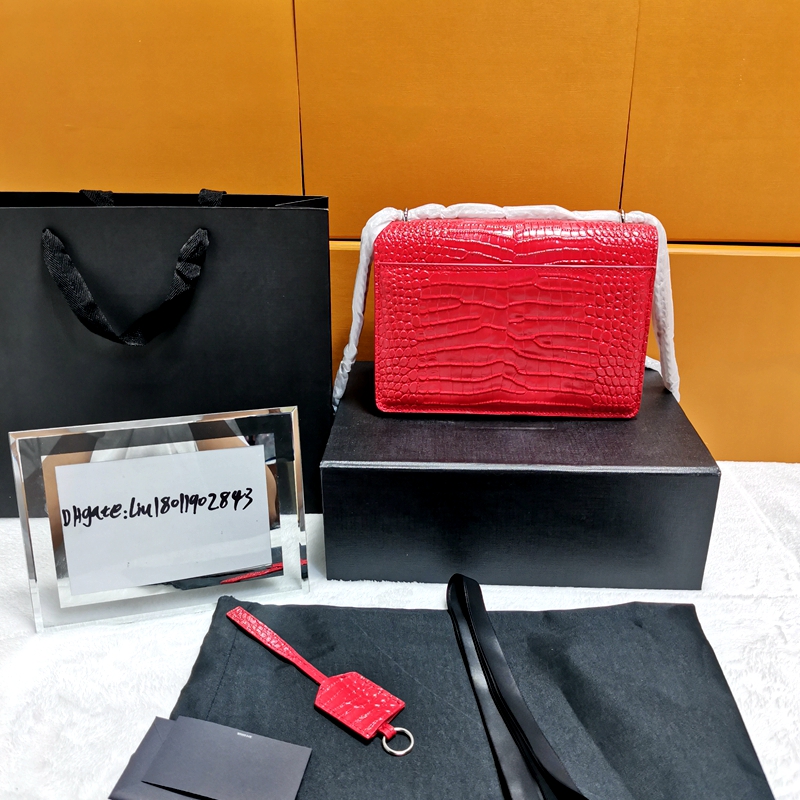 

High quality woman's chain bag Leather shoulder bags Fashion Organ Handbag Cowhide material, Crocodile Pattern Style 22cm sun package send box 3A#0442906, Free delivery box