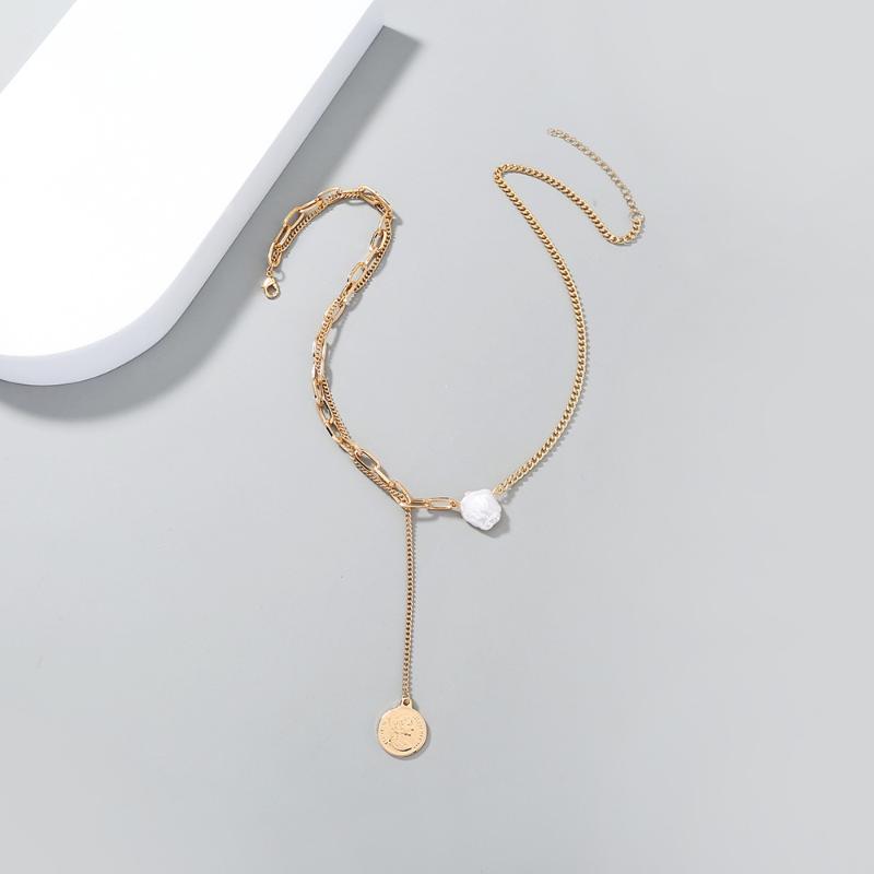 

Chokers Wholesale In FashionRetro Aloofness Style Geometric Multi-Layer Necklace Baroque Pearl Buckle Choker Chain