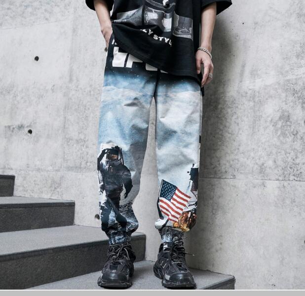 

Streetwear Trending Hip Hop Graphic Jogger Pants OLDSCHOOL MEN logo TREND NASA ASTRONAUT SLACKS LOOSE-FITTY WOMEN INS, Black