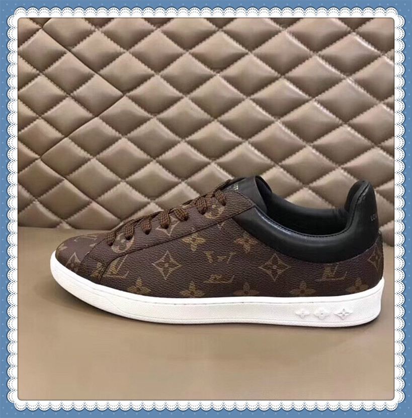 

Lv LOUIS SHOES VITTON New Arrival casual shoes Top quality men sneakers men fashion Luxurys shoes Sheepskin insole, Black