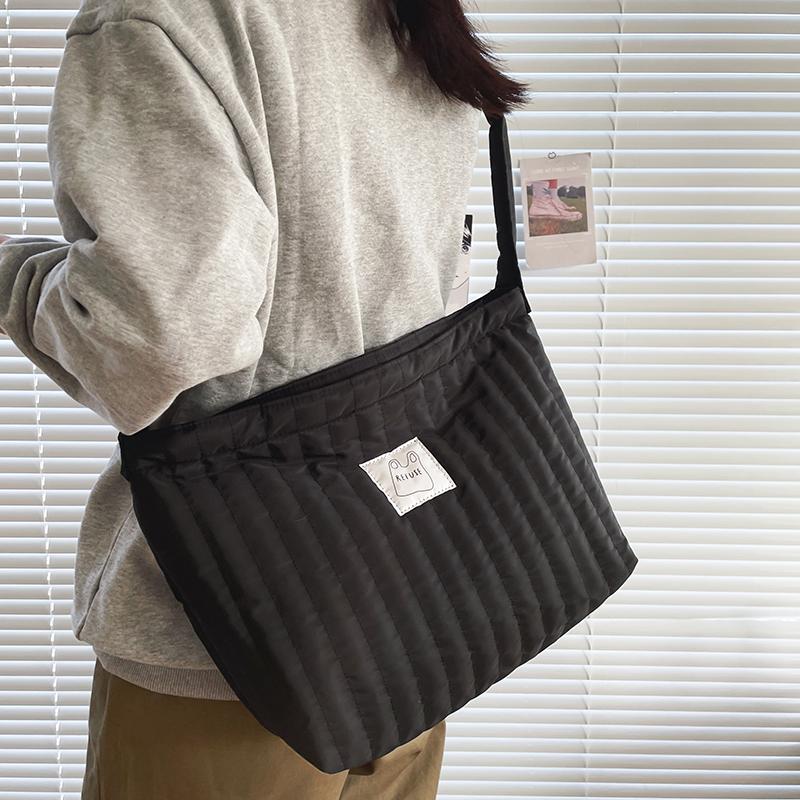 

Evening Bags Black Quilted Retro Large-Capacity Bag Handbags Women's 2021 Style Fashion All-Match Simple Shoulder Tote