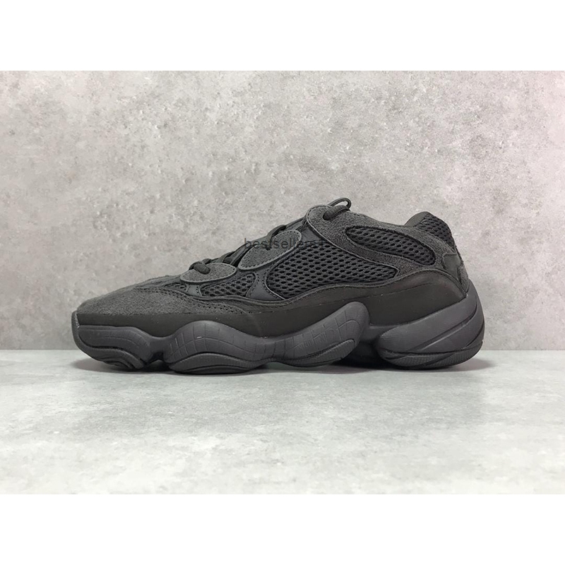 

Box with Mens and Womens Running Shoes 500 Blush Utility Black Bone Stone for Me Sports Size US5-13