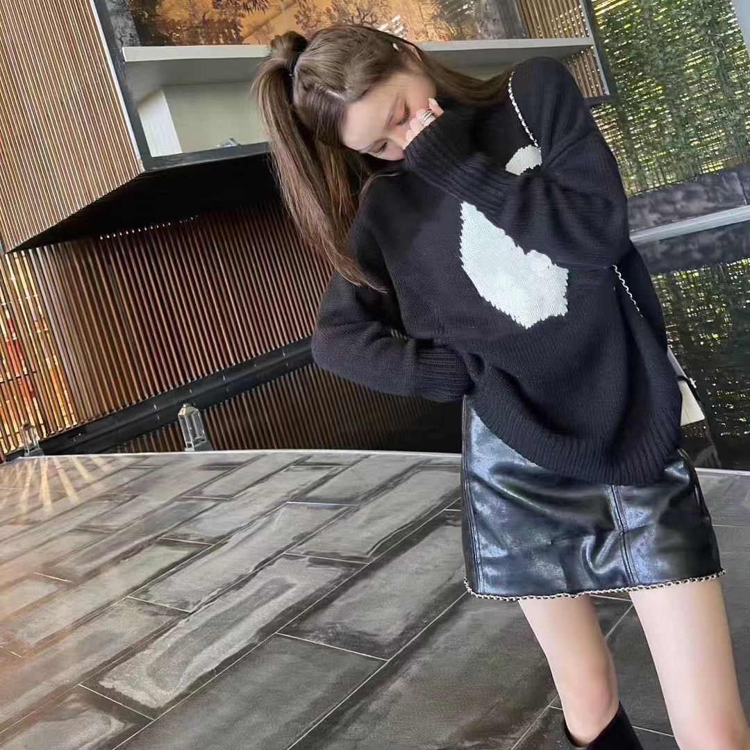 

Autumn and winter 2021 new Korean high neck knitted letter jacquard gentle wind versatile knitted top for men and women, White;black