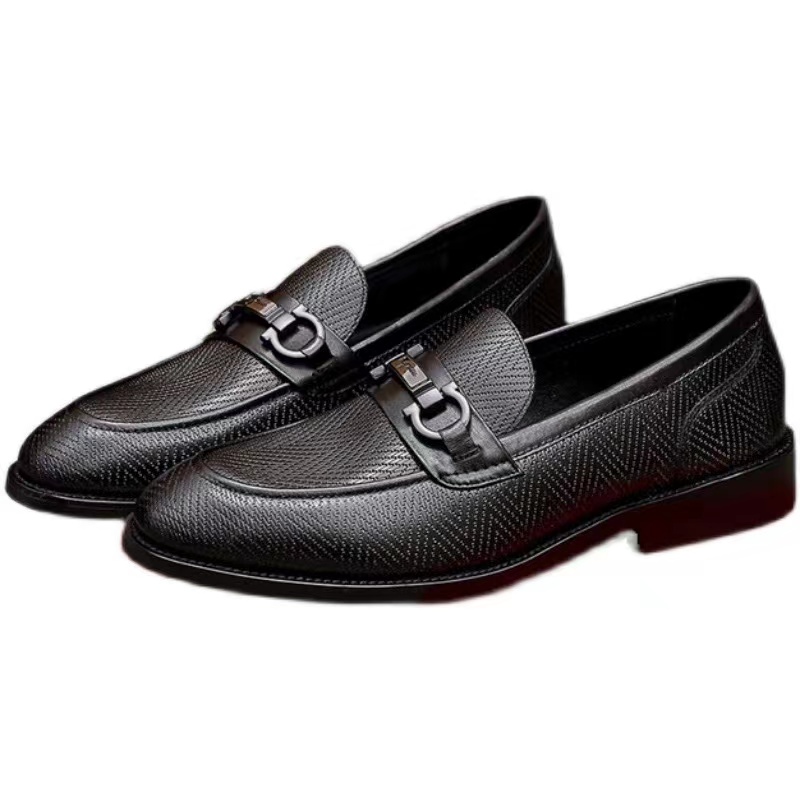 

Luxury formal men's designer dress shoes black leather shoes fashion wedding prom party banquet men's toe shoes high quality.