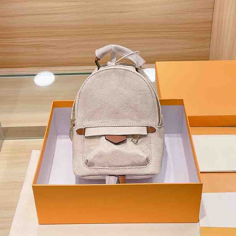 

Designers Double Shoulder Bag Fashion Women Embossed Letter Pattern Backpack Luxurys Lady Handbag, White