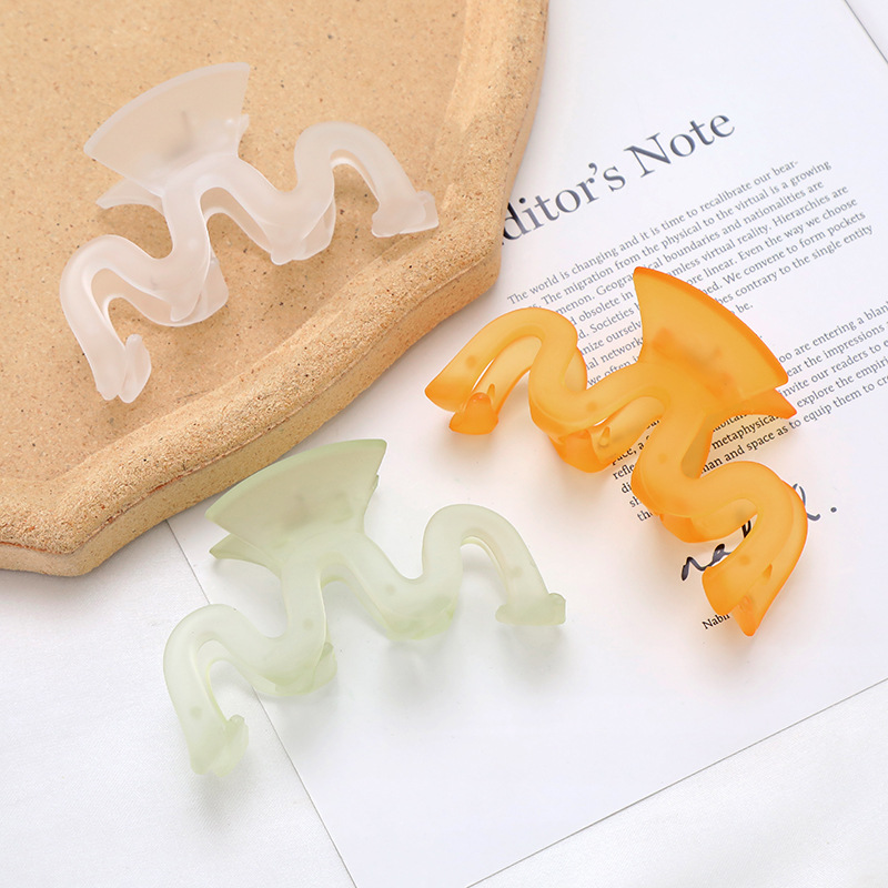 

Korean Ins Candy Color Head Clamps Fashion Simple Temperament Frosted M-Type Transparent Catch Clip Sweet Plate Hair-Claw Shark-Clip girl Hairpin Hair-Jewelry Gifts