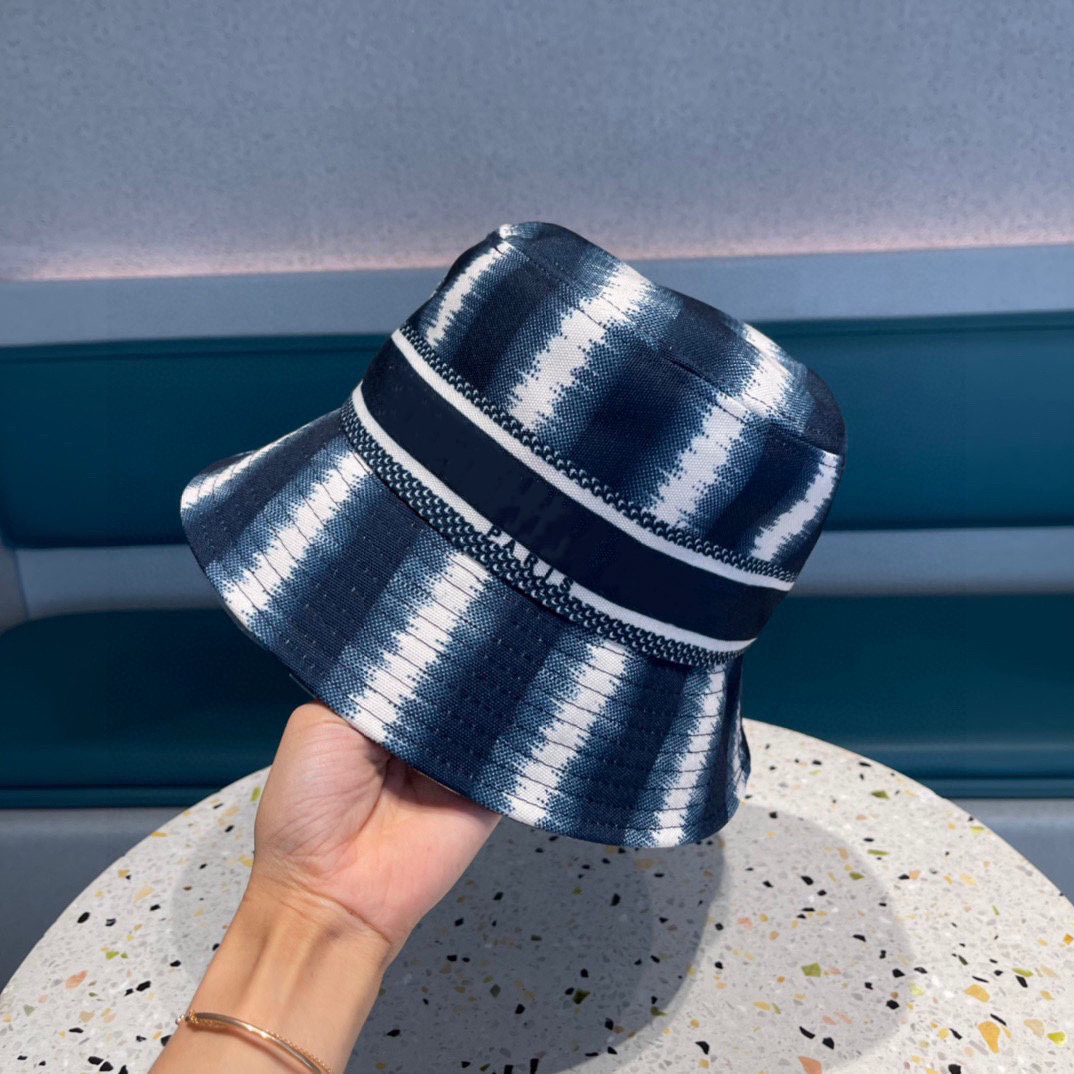 

Wide Brim Hats Blue Pink Sky Blue Three Color Optional Sea Beach Sun Protection, Box