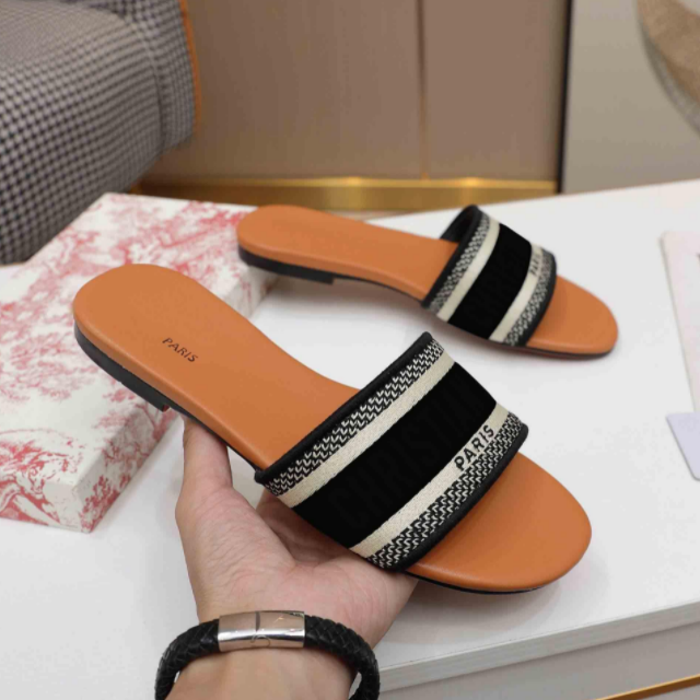 

2022 Women Designer Slippers Embroidery Sandals Ladies Summer Flat Slides outdoor beach woman Slipper colour letters slide With box