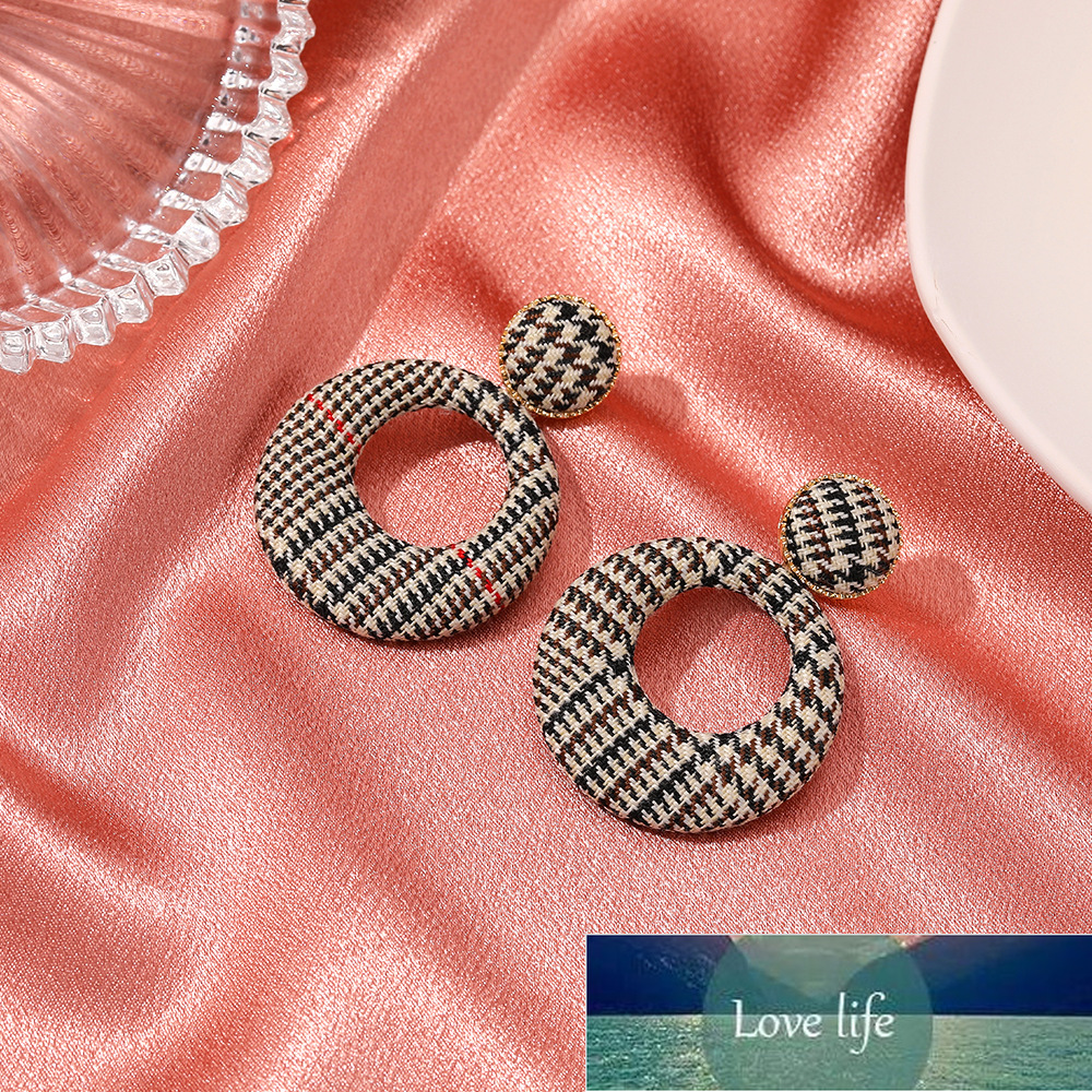 

Vintage Earrings Big Circle Plaid Stud Earrings For Women New Earing Jewelry Earring Autumn Winter Earings Kolczyki Pendientes