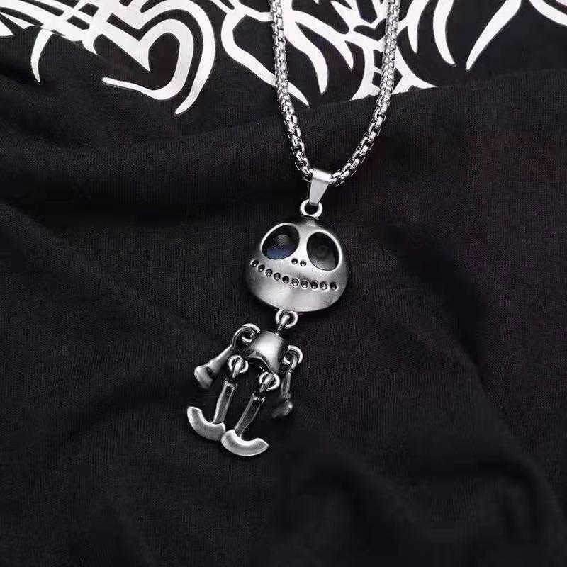 

Pendant Necklaces European And American Retro Skull Alien Necklace Trendy Men Women Street Cool Bungee Hip Hop Couple Long Sweater Chain, Silver