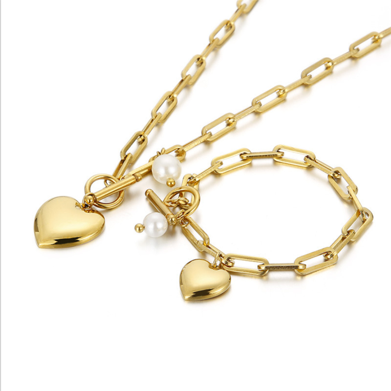 

2021 mens designer necklaces womens gold bangles stainless steel chain silver heart shaped wedding party gift OT buckle white pearl bracelet women bangle, Silver bracelet