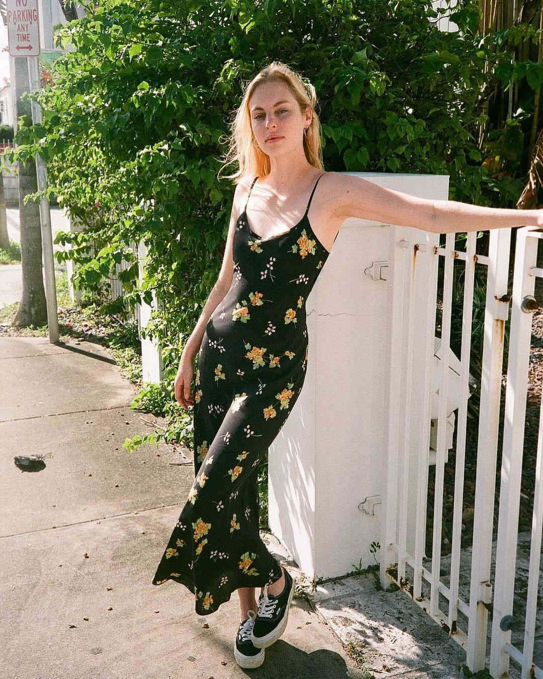 

Casual Dresses Women Spring Summer 2021 Fashion Elegant Floral Print Bodycon Evening Party es Sexy V-Neck Spaghetti Strap Sleevele, Black