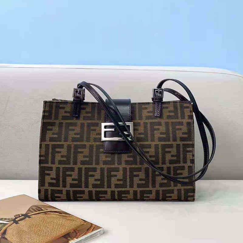 

CLASSIC FLOWER Women Luxurys Designer Fend Women's 21 New Vintage Underarm Bag y Kzp0