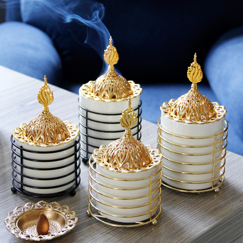 

Simple and Modern Golden Metal Ceramic Combination Incense Burner Desktop Aromatherapy Burner
