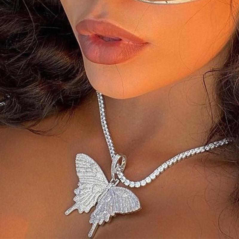 

Pcs Charm Women Necklaces Crystal Butterfly Pendant Clavicle Chain Silver Color Necklace Wedding Party Fashion Jewelry Chokers