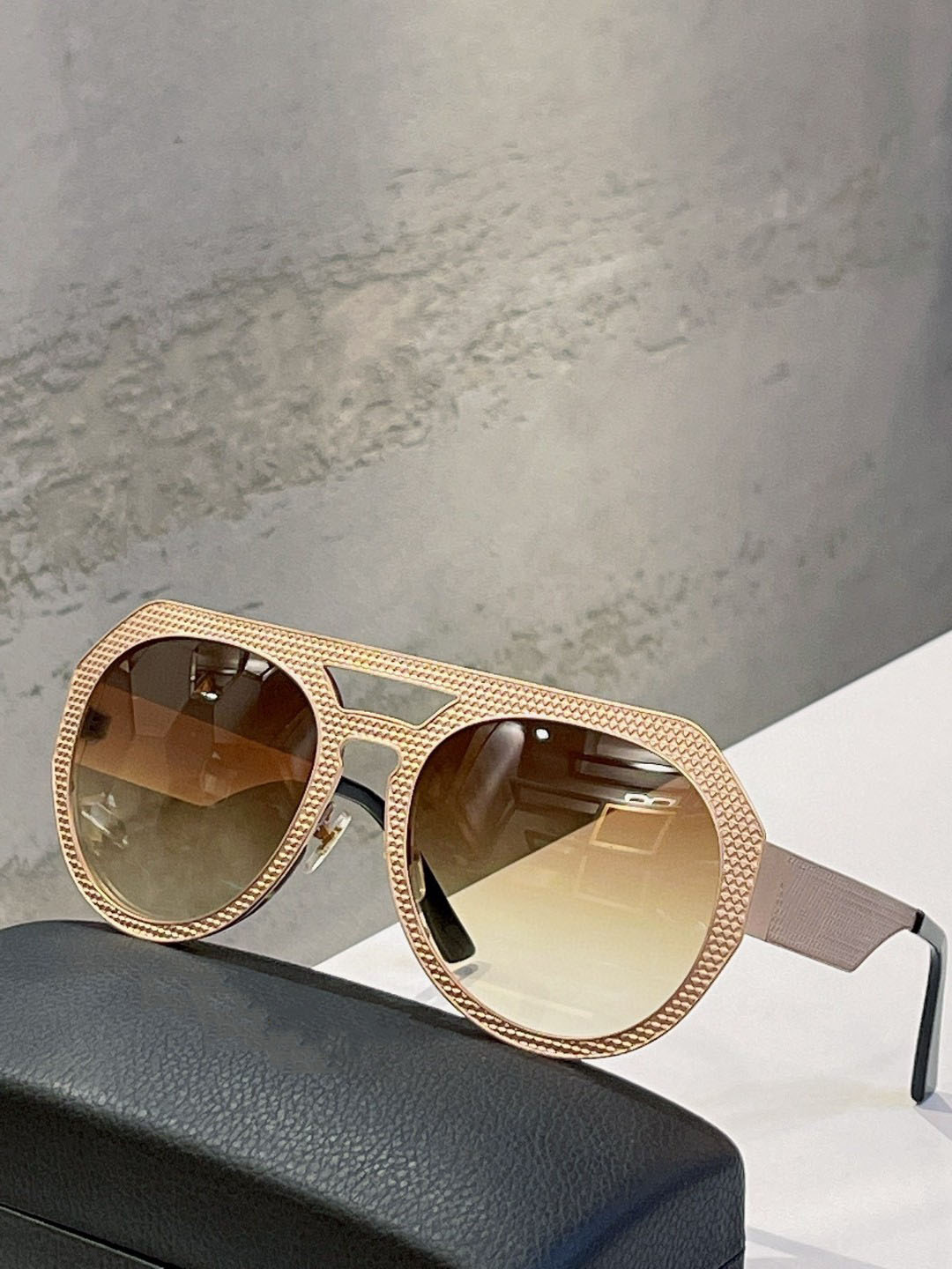 

Medusa Classic retro mens sunglasses fashion design womens glasses luxury brand designer eyeglass top quality Simple business style with case ve 2175 Size 60-17-138