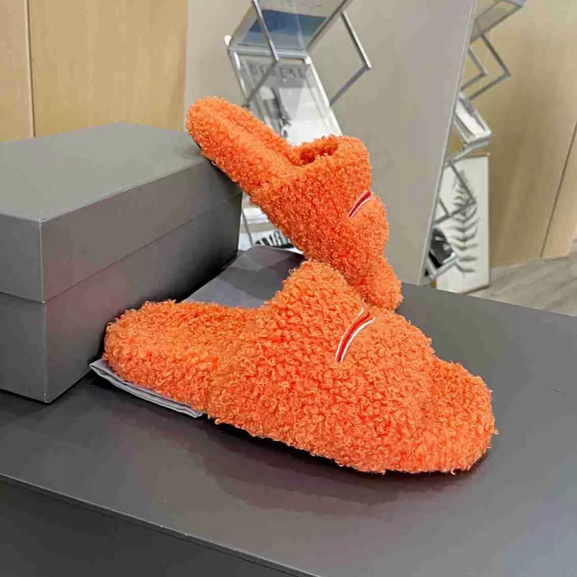 

2021 Fashion Women Winter Slipper warm Slippers Slides Dupe Woody Retro Letter Sandals Black White Pink Loafers Leather Flops Flat Summer Outdoor With Box