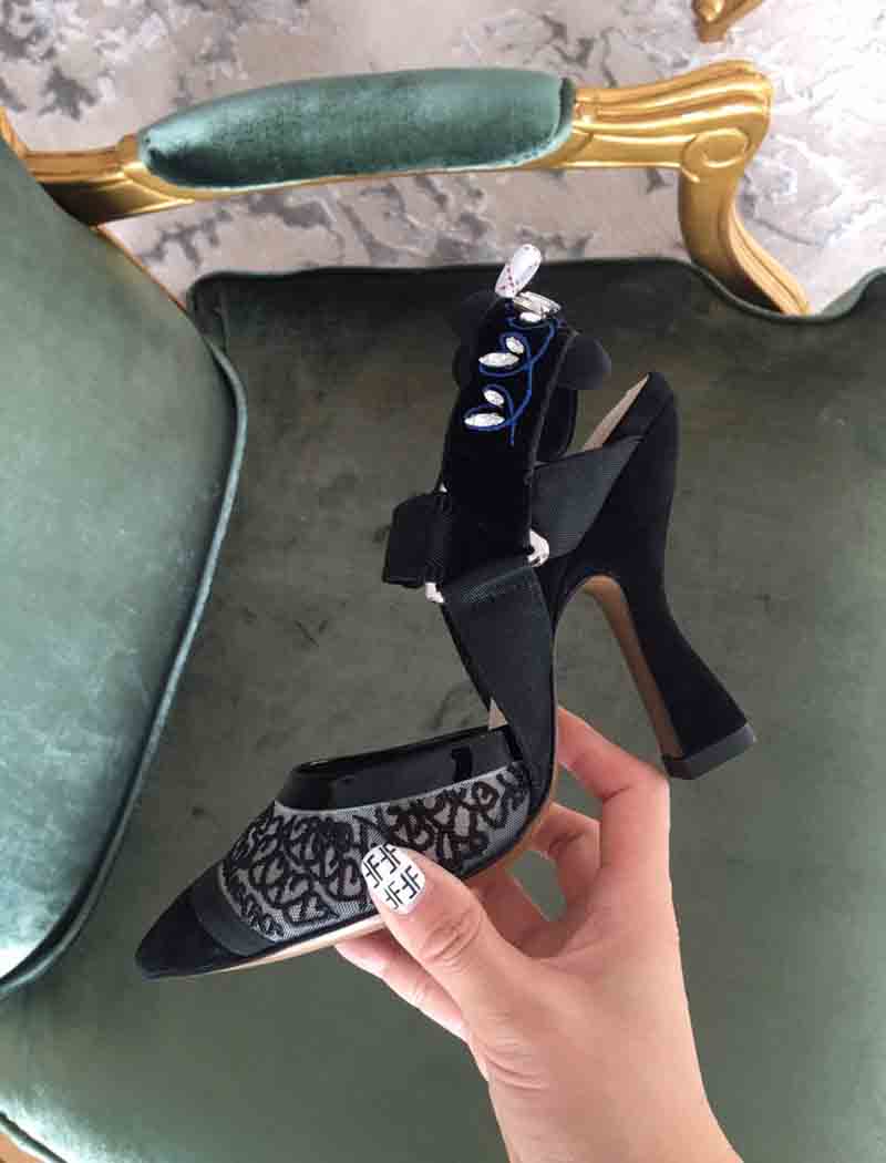 

2021 Good Quality Fashion Women Luxurys Designers Shoes Designer Sandals Womens Luxury High Heels Sandal Dress Shoess With Box Size 35-41 -G301, Black