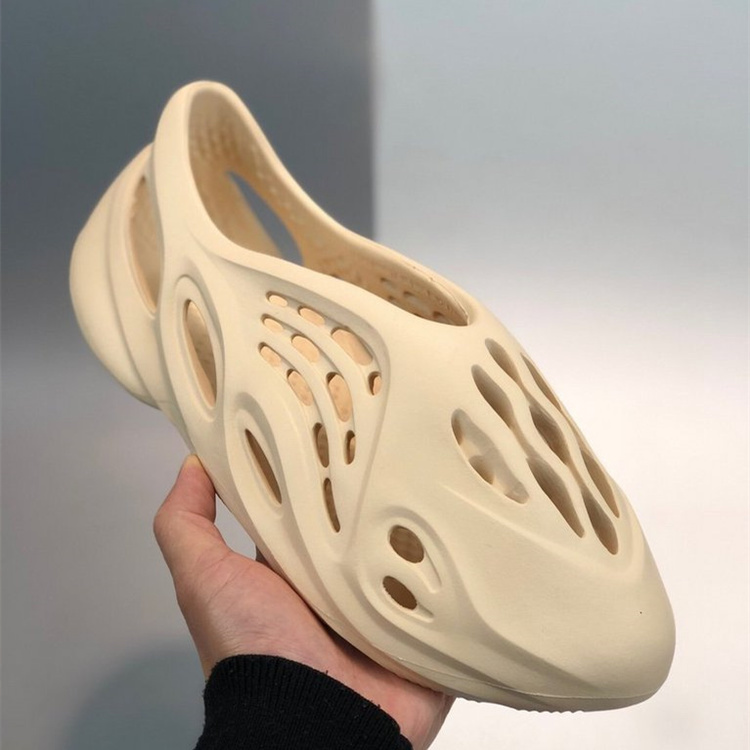 Yeesy Boost Boost Banquette Banc d'os Noir Pantoufles Vert Blanc Kaki Hommes Femmes Intérieure Sandale extérieure Basketball Chaussures de basket