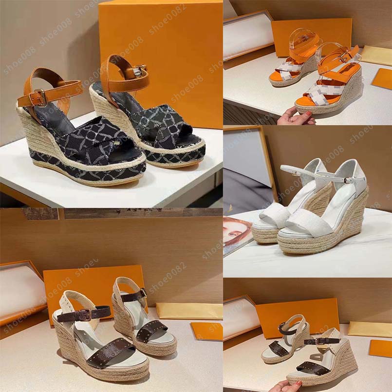 

Luxury flat sandal design embroidery black slippers shallow beach leisure indoor lace lock box full set of accessories 35-41 shoe008