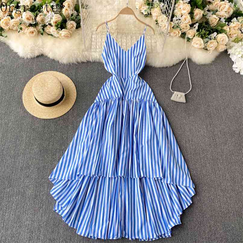 

Classic Blue Striped Vacation Beach Dress Sexy V-neck Backless Slim Asymmetry Ruffles Large Swing Suspender 210602