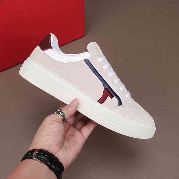 

Dio 2021 high quality men's fashion leather sneakers daily casual shoes embroidered pattern mjk002